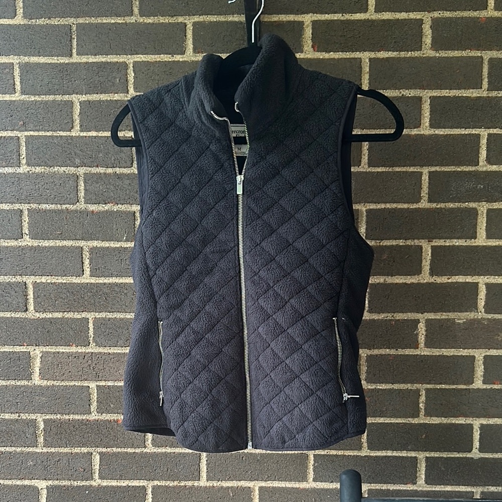 Abercrombie Quilted Black Vest
